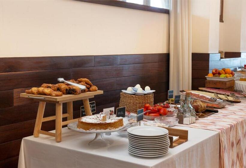 Сельский отель Santuari De Cura