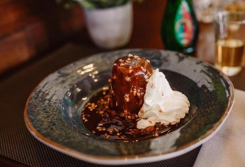 Сельский отель Santuari De Cura