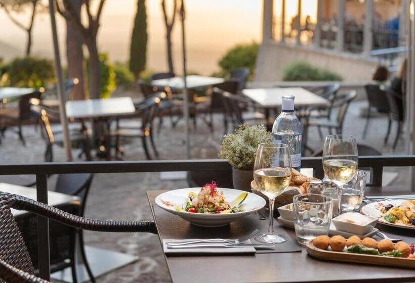 Сельский отель Santuari De Cura