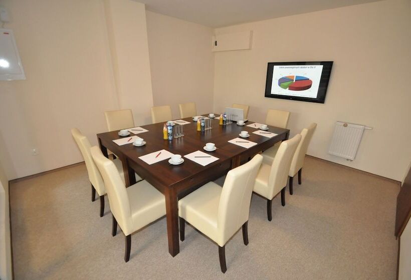 בית מלון כפרי Santa Monica