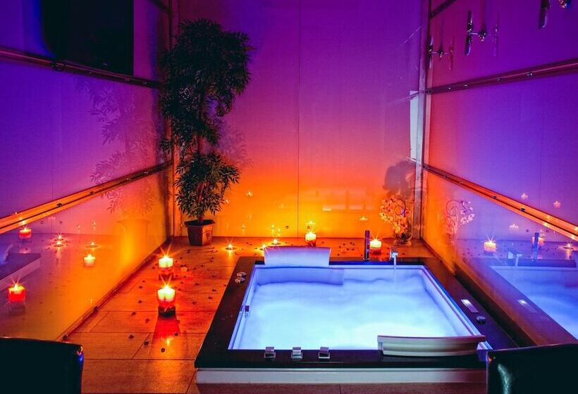 ホテル Senator Konferencje & Spa