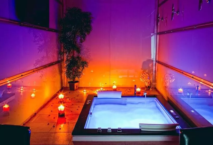 ホテル Senator Konferencje & Spa