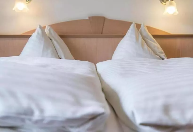 Отель Taxenbacherhof