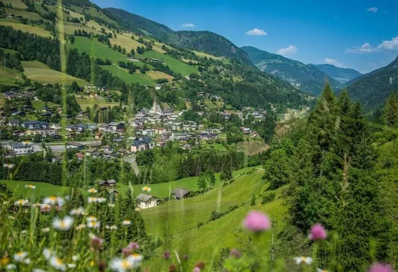 Отель Taxenbacherhof