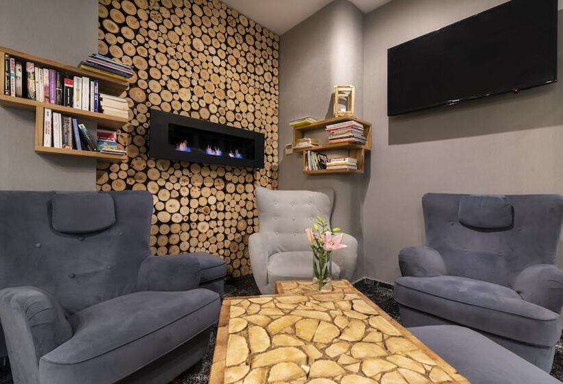 Отель Warszawa Spa & Resort