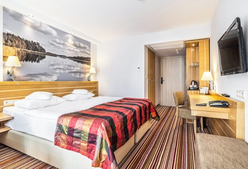 Отель Warszawa Spa & Resort