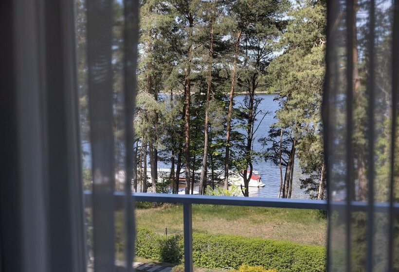 Отель Warszawa Spa & Resort