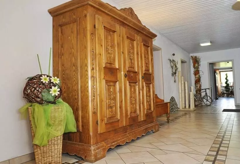 호텔 Wildkräuter Gasthof Linde