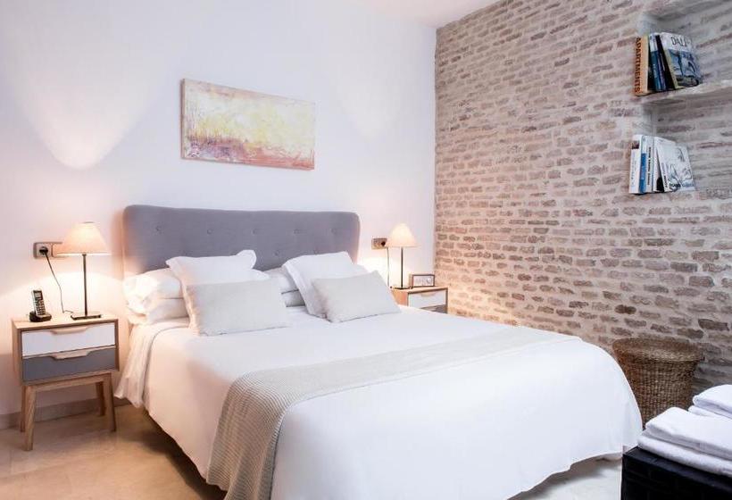 Puerta Catedral Studios