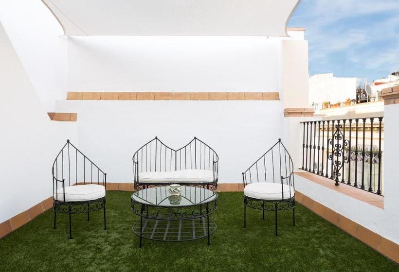 Puerta Catedral Studios