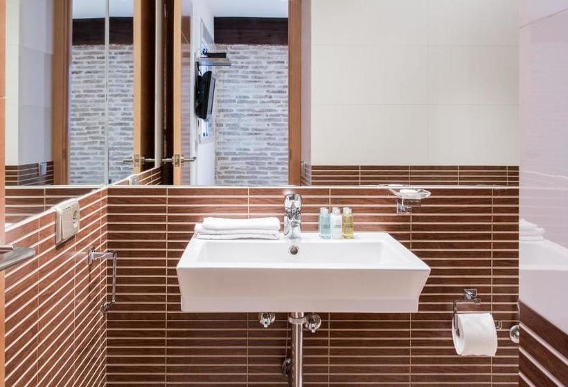 Puerta Catedral Studios