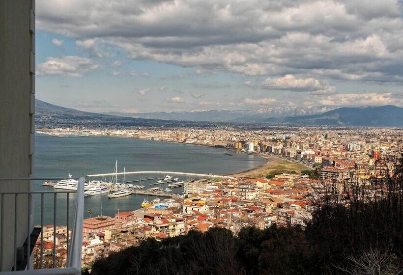 هتل Charme En Bleu