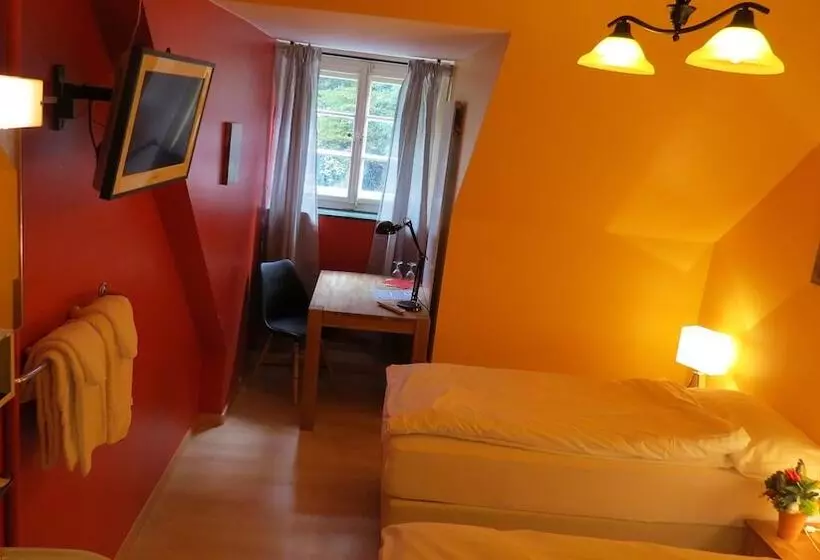 ホテル Gasthof Bären Aarburg Last Check In 2100 Pm