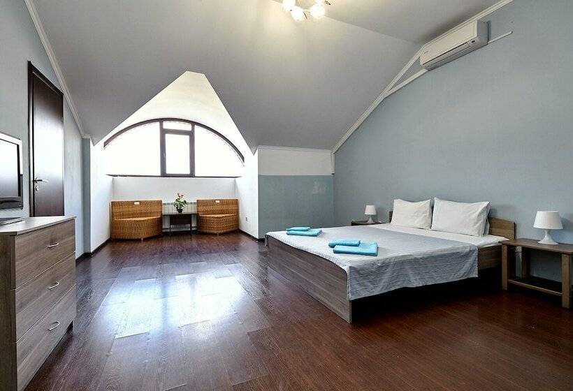 فندق Guest House Viktoria