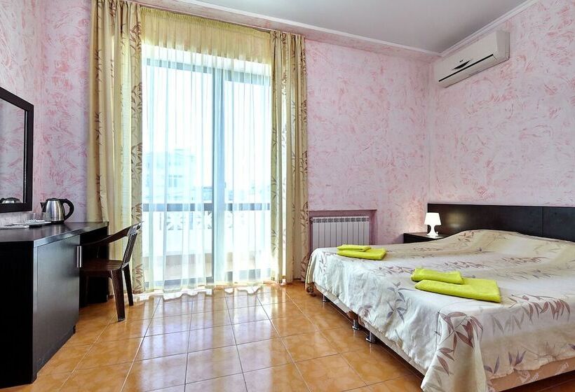 فندق Guest House Viktoria