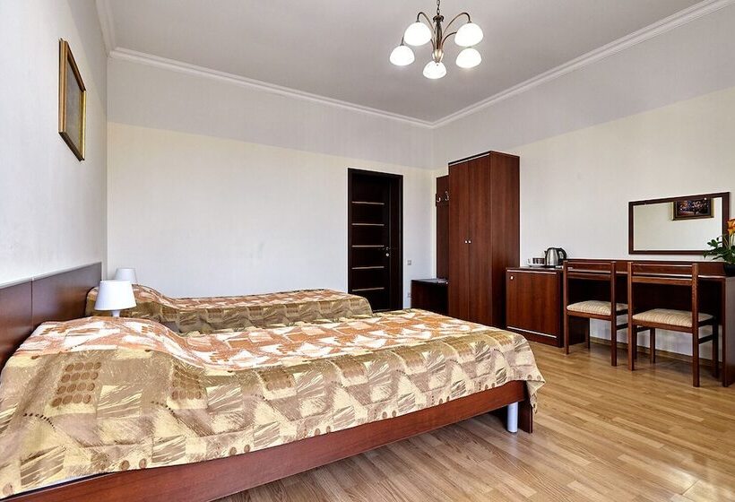 فندق Guest House Viktoria