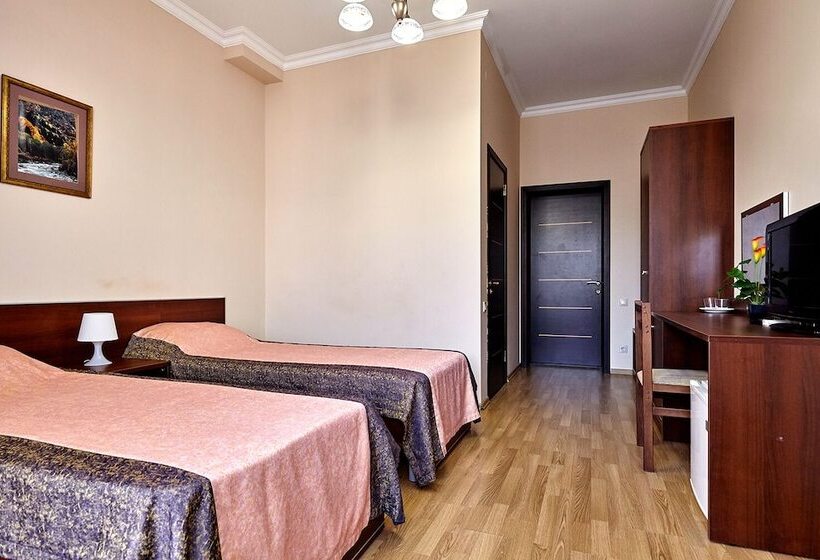 فندق Guest House Viktoria