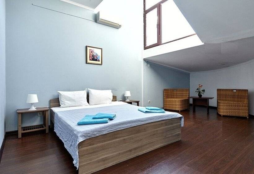 فندق Guest House Viktoria