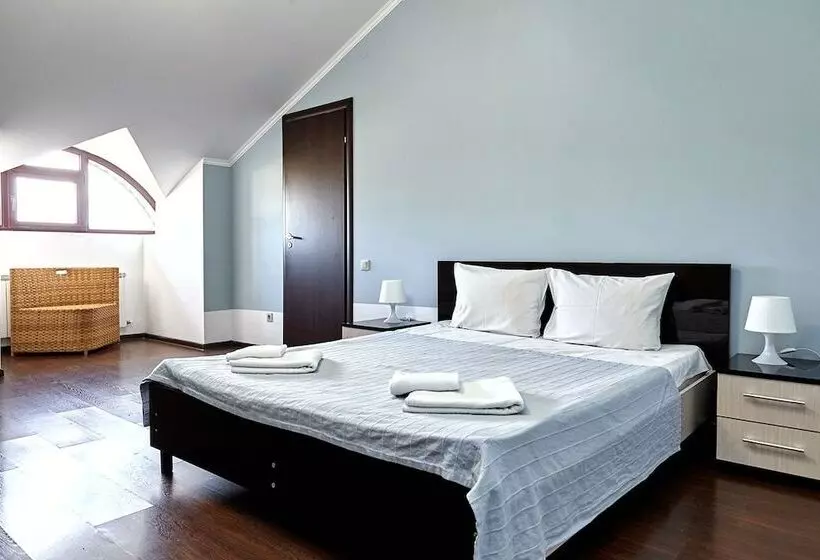 Hotelli Guest House Viktoria