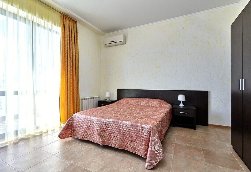 فندق Guest House Viktoria