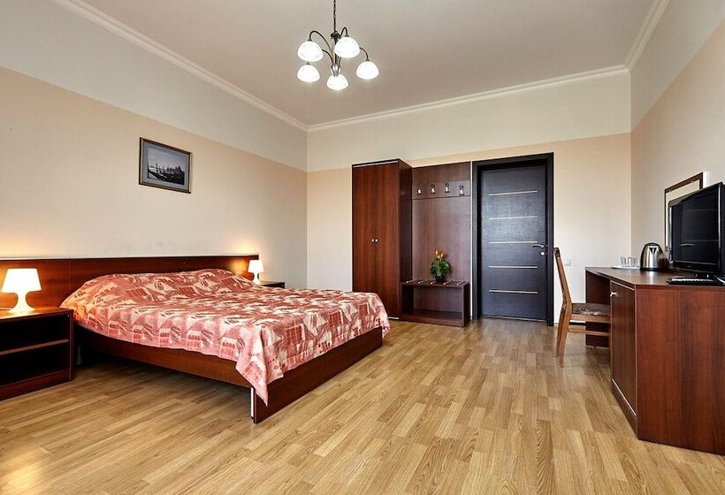 فندق Guest House Viktoria