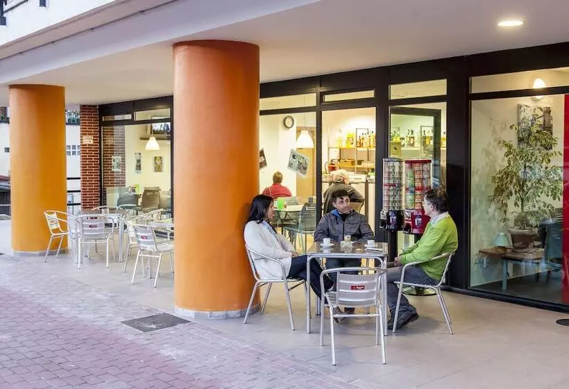 Apartamentos Turísticos Bahía De Boó