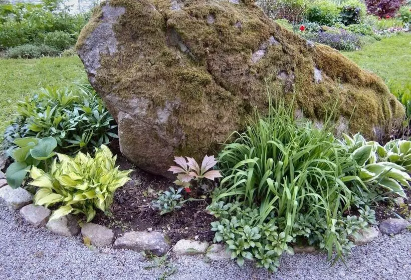 Aamiaismajoitus (B&B) Kvarnen I Knällsberg