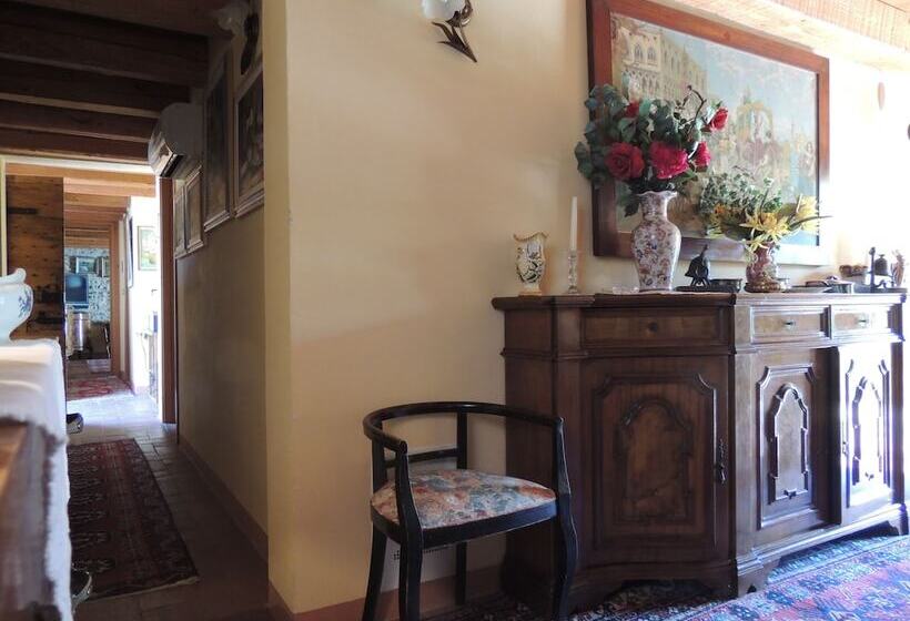 مبيت وإفطار Resort Villa Manin