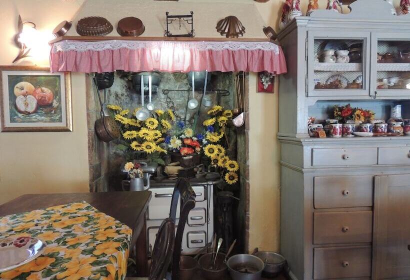 مبيت وإفطار Resort Villa Manin