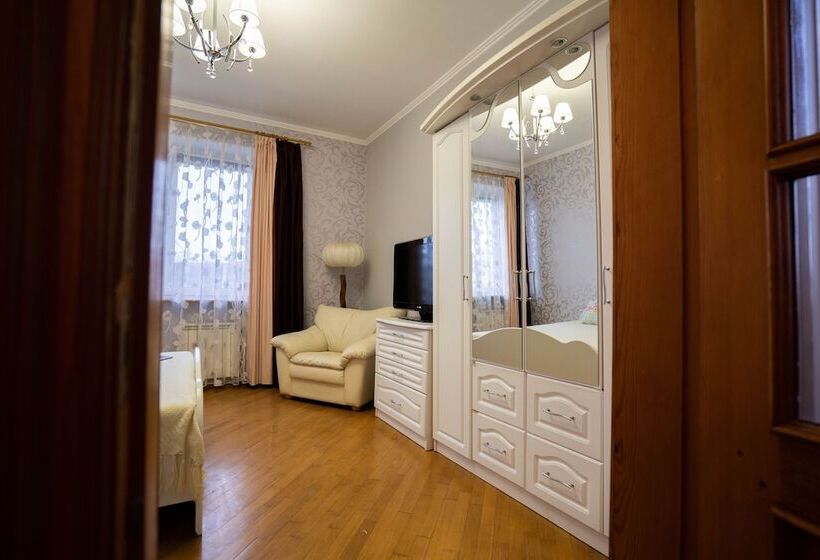 Guest House Rango   Hostel