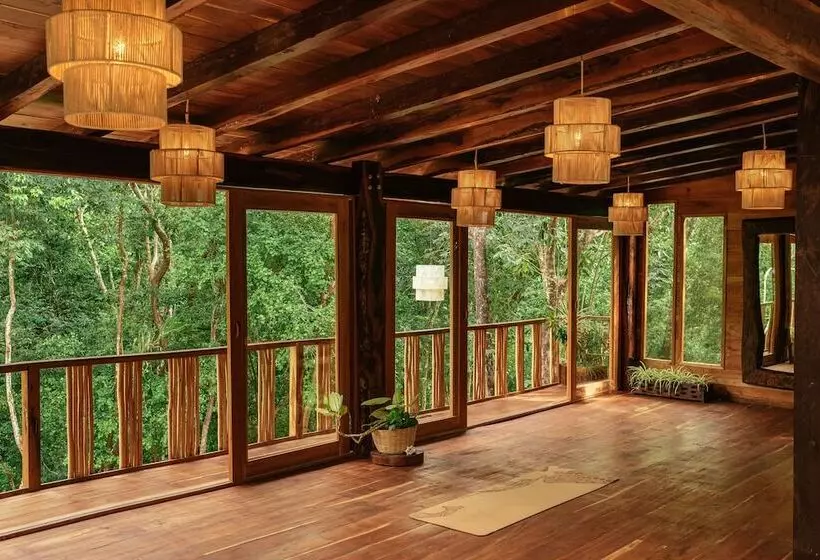 Hotelli Anand Ecoaldea