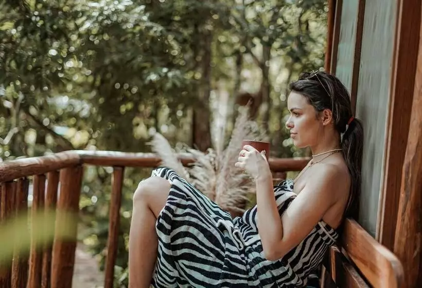 Hotelli Anand Ecoaldea