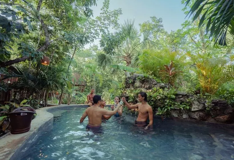 Hotelli Anand Ecoaldea