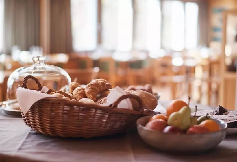 Hotelli Gasthaus Richisau