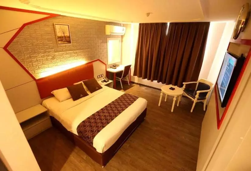 Hotelli Golden Nasmir