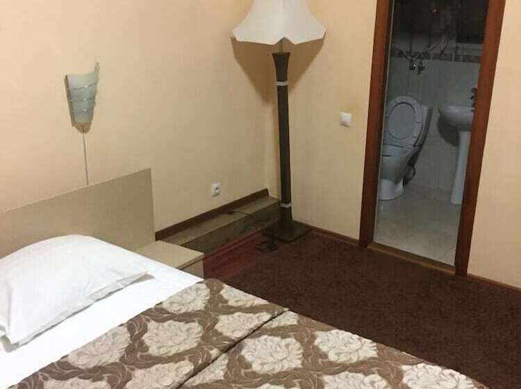 Отель Kamelia V