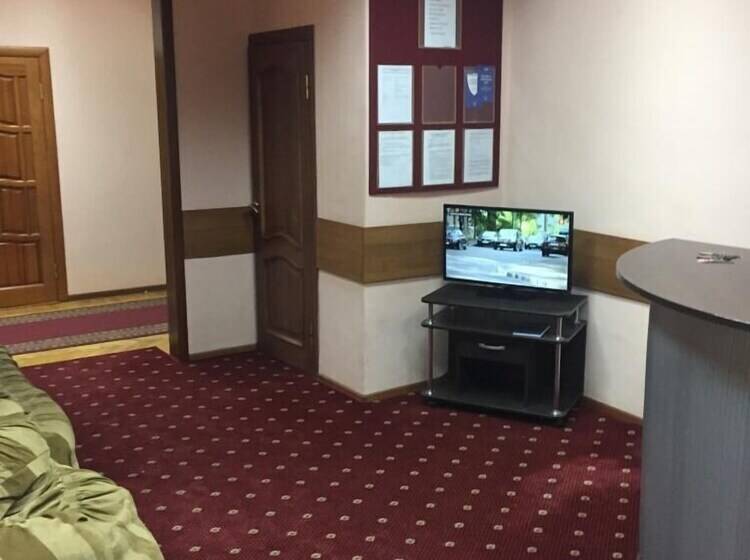 Отель Kamelia V