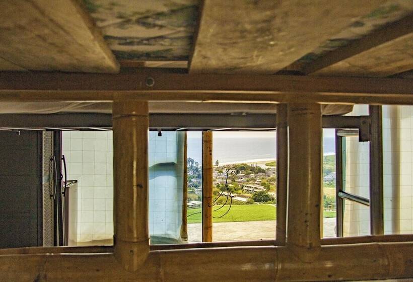 Отель Montanita View