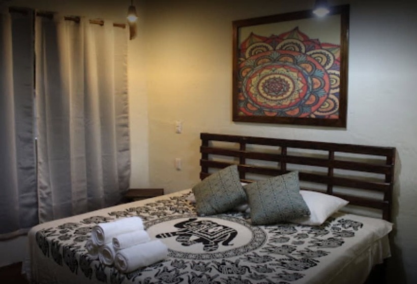 בית מלון כפרי Namaste Zipolite Suites