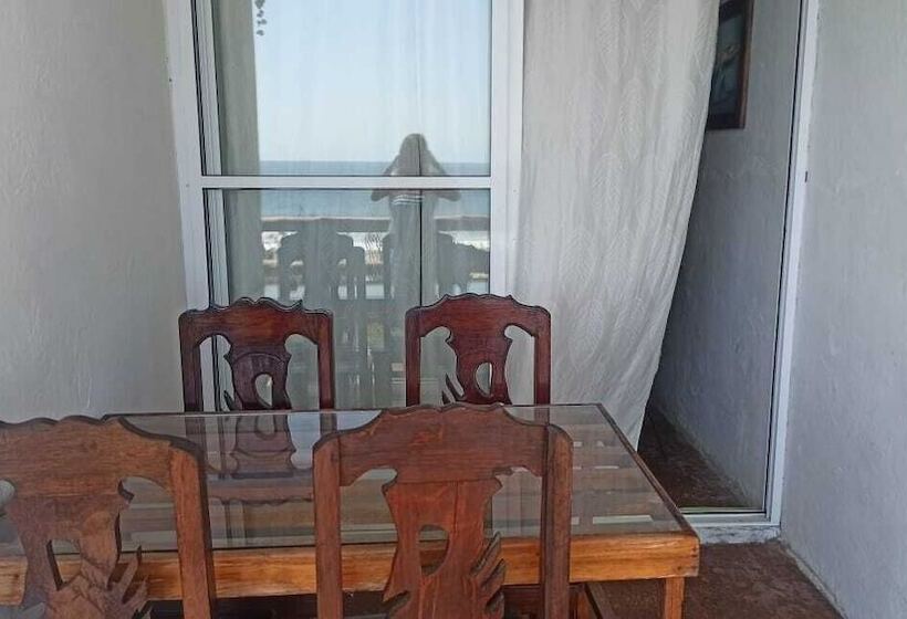 בית מלון כפרי Namaste Zipolite Suites