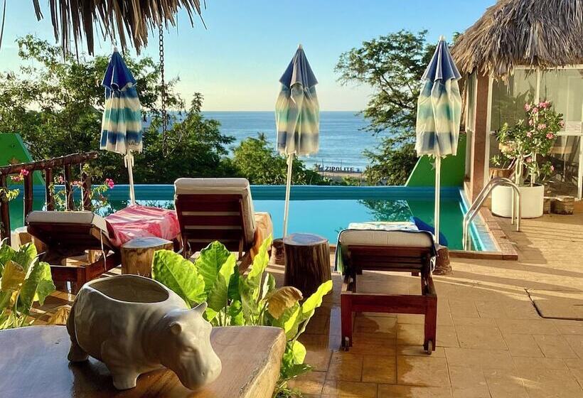 בית מלון כפרי Namaste Zipolite Suites