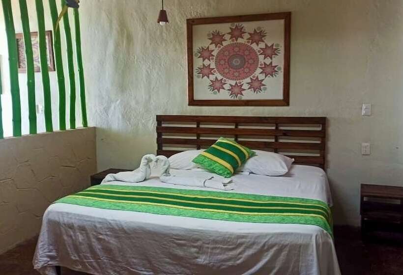 בית מלון כפרי Namaste Zipolite Suites