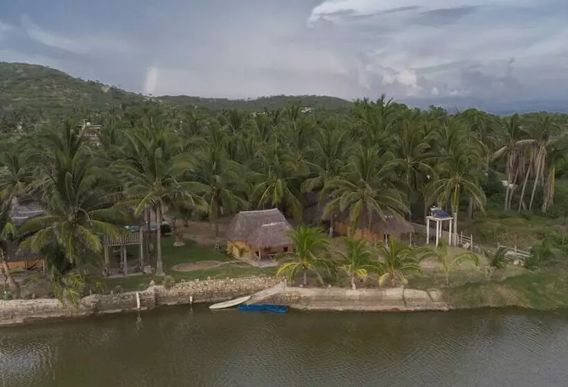 ホテル Cabañas El Ocaso