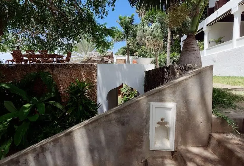 هتل Peponi