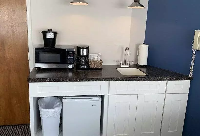 Hotelli Pontiac Lodge