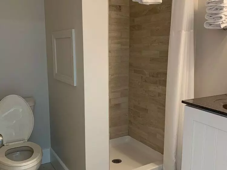 Hotelli Pontiac Lodge