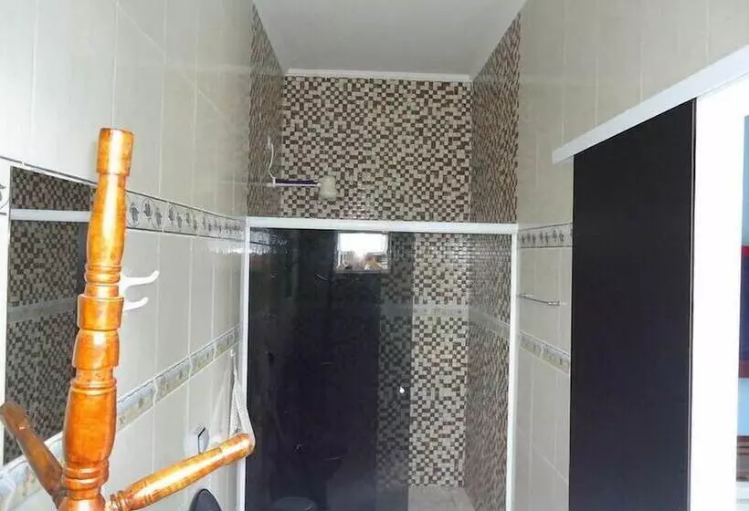 Hotelli Pousada Camping E Pesca Bom Abrigo