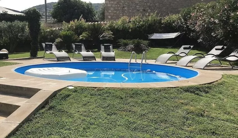 ホテル Sardinia Borgo Antico Xix Sec