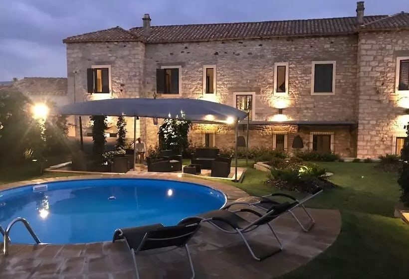ホテル Sardinia Borgo Antico Xix Sec