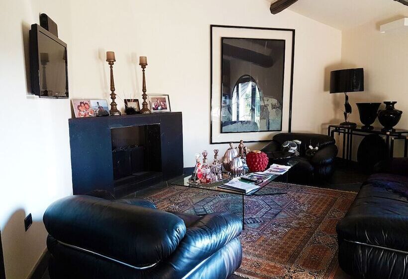 فندق Sardinia Borgo Antico Xix Sec